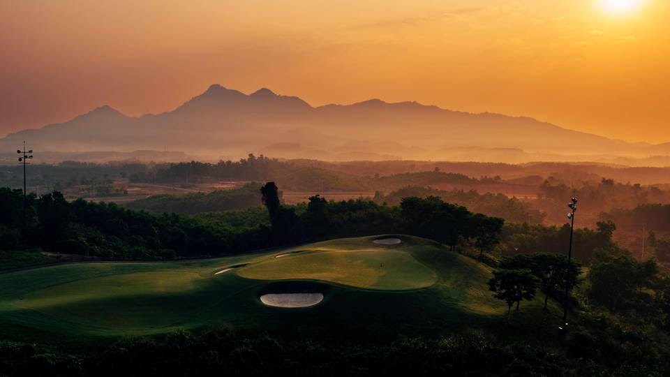 vietnam-golf-coast-vao-mua-du-lich-golf-da-nang-tang-nhiet-12-travelmagazinvn-1783781866.jpg