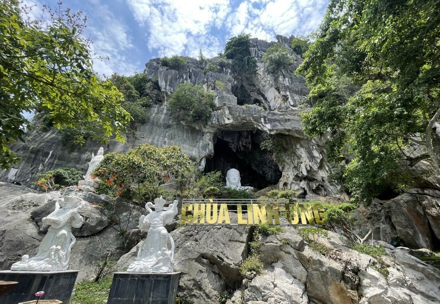 danh-thang-kim-son-vien-ngoc-an-minh-giua-xu-thanh-2-travelmagazinvn-1788022866.jpg