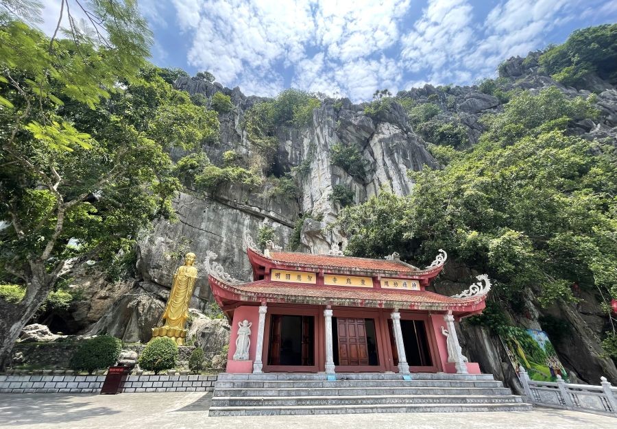 danh-thang-kim-son-vien-ngoc-an-minh-giua-xu-thanh-3-travelmagazinvn-1788022934.jpg