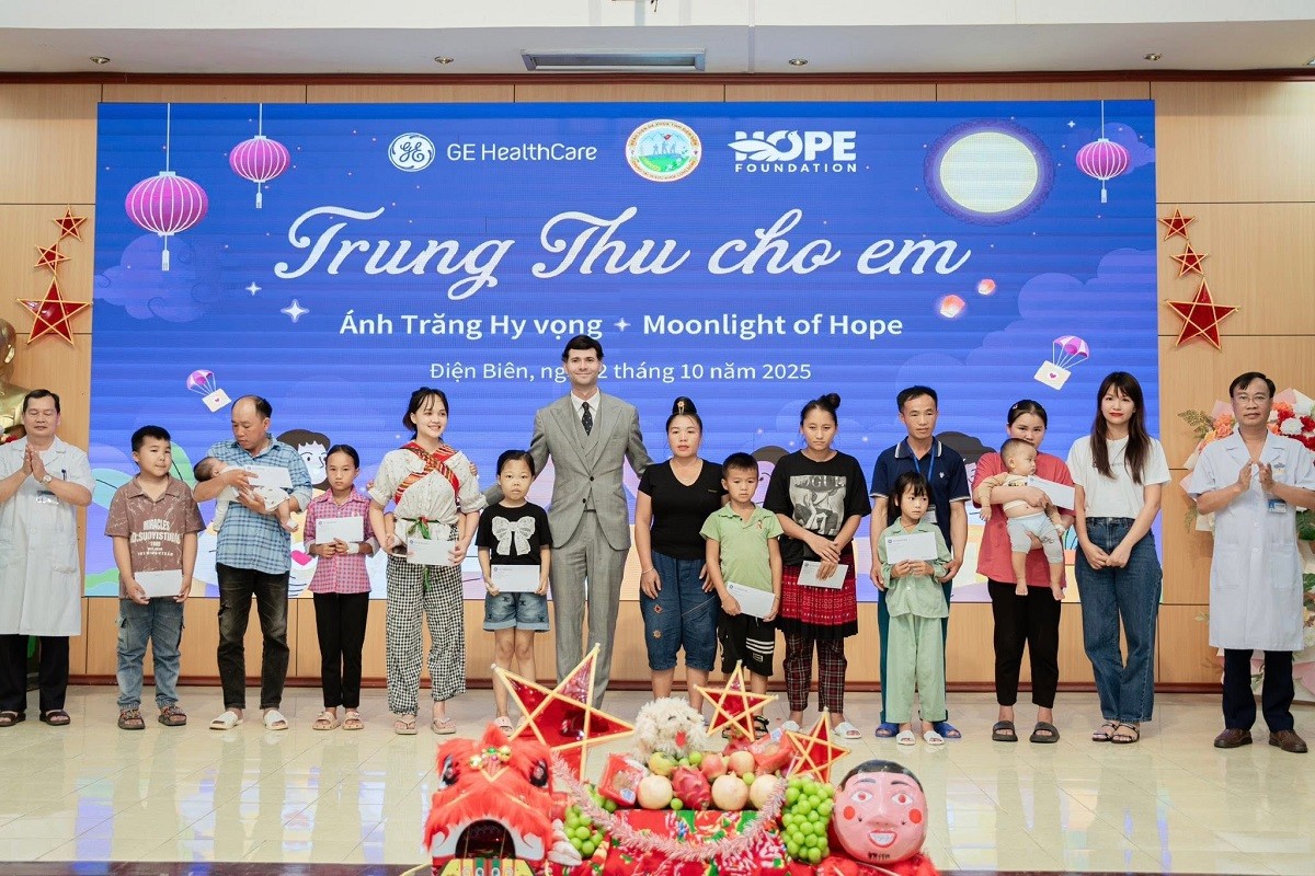 charlie-win-viet-nam-niu-chan-toi-bang-nhung-dieu-nho-be-travelmagazin-7-1788334028.jpg