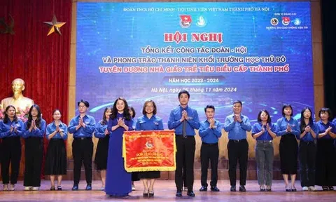 Hà Nội: Đảng viên mới là học sinh các trường THPT tăng mạnh