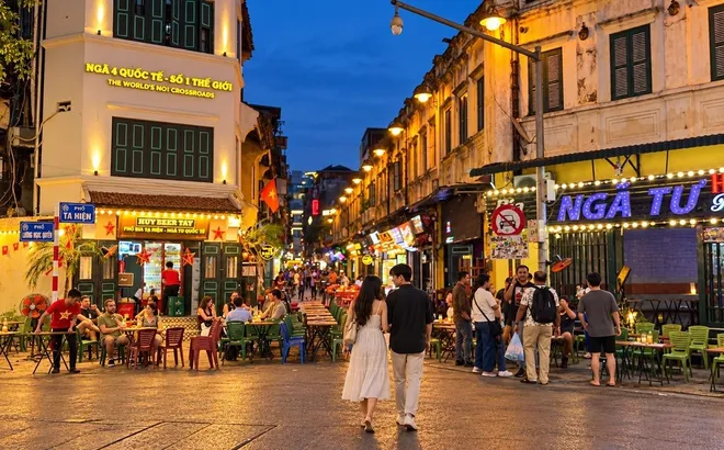 Có một Hà Nội rất khác sau hoàng hôn